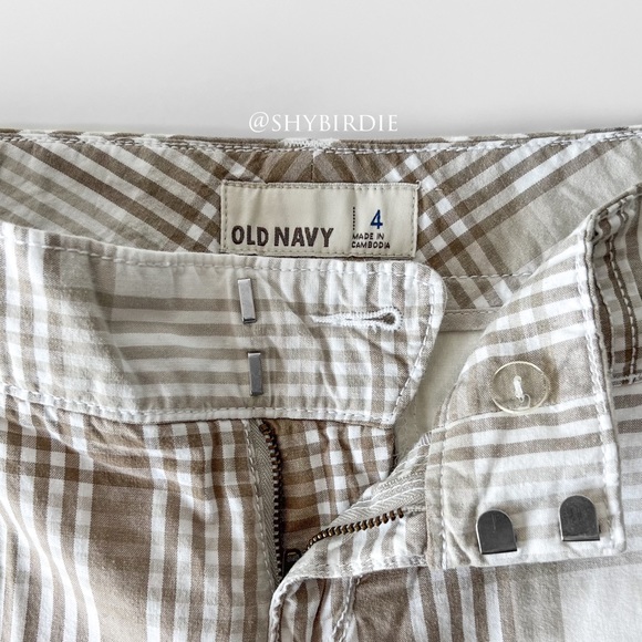 NEW Plaid 100% Cotton Bermuda Shorts in Beige and White - Picture 8 of 10